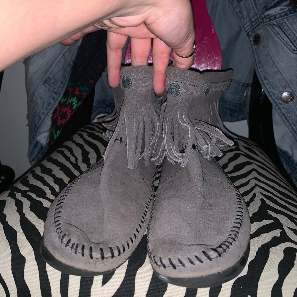 Minnetonka fringed Moccasin Bootie